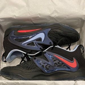 KD15 Size 11 Basketball Sneakers